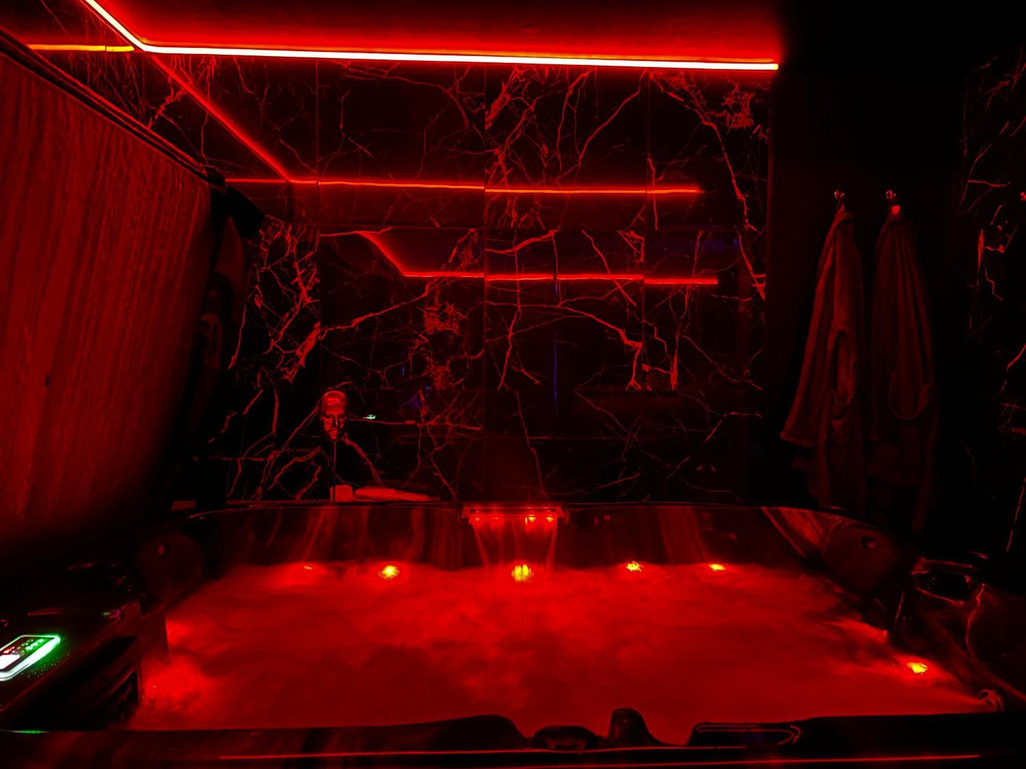 Love Room Passion Saint-Hilaire-de-Talmont Exterior foto